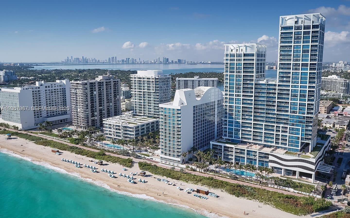 A11987967 — Miami Beach
