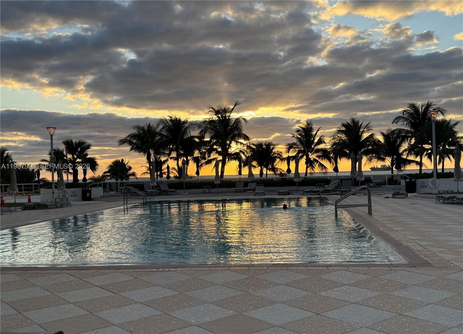A11987990 — Miami Beach — 28