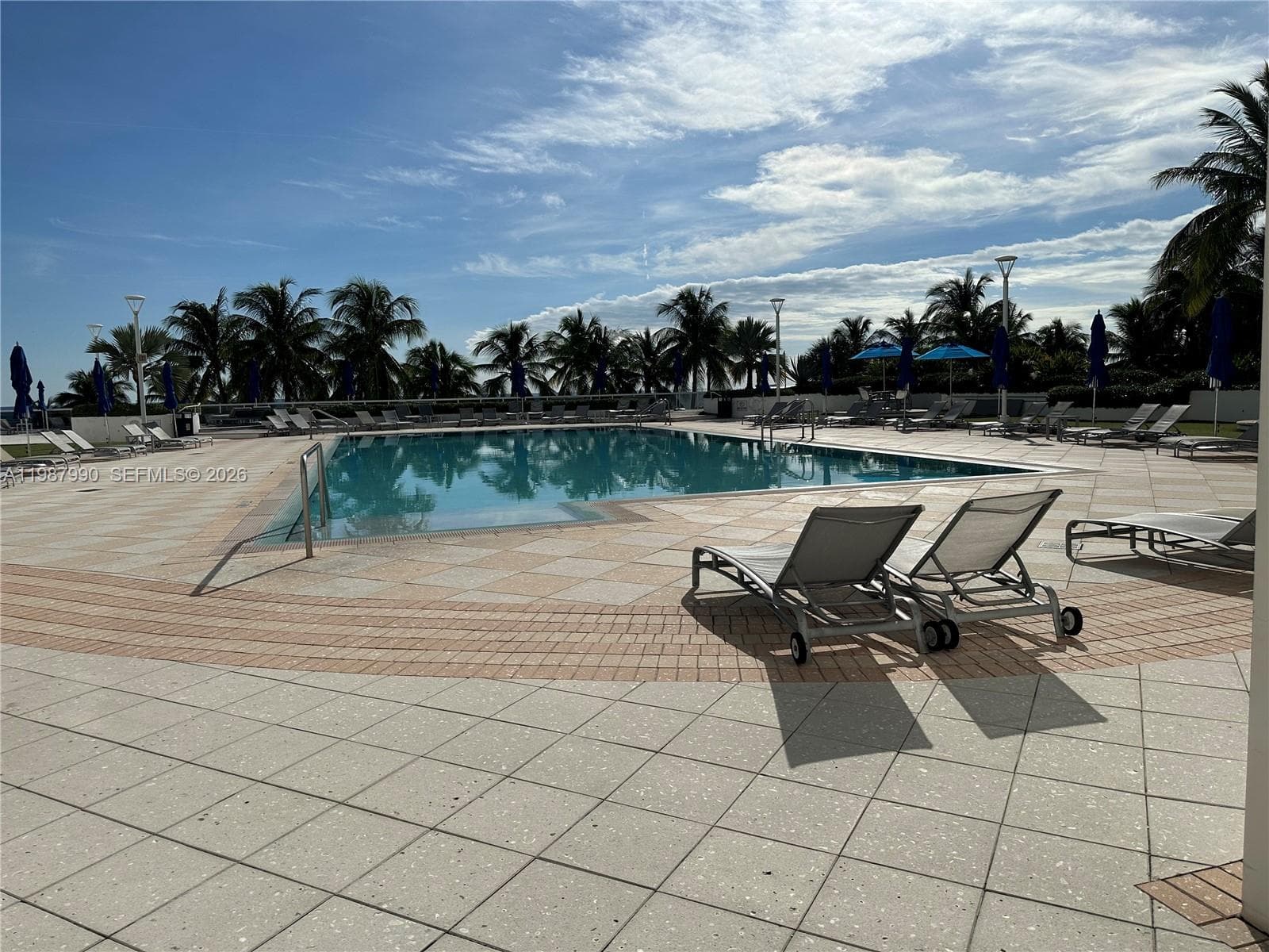 A11987990 — Miami Beach — 20