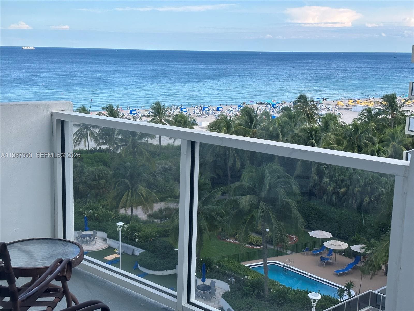 A11987990 — Miami Beach — 9