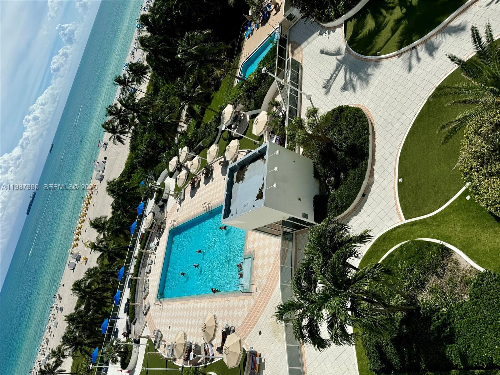A11987990 — Miami Beach — 19