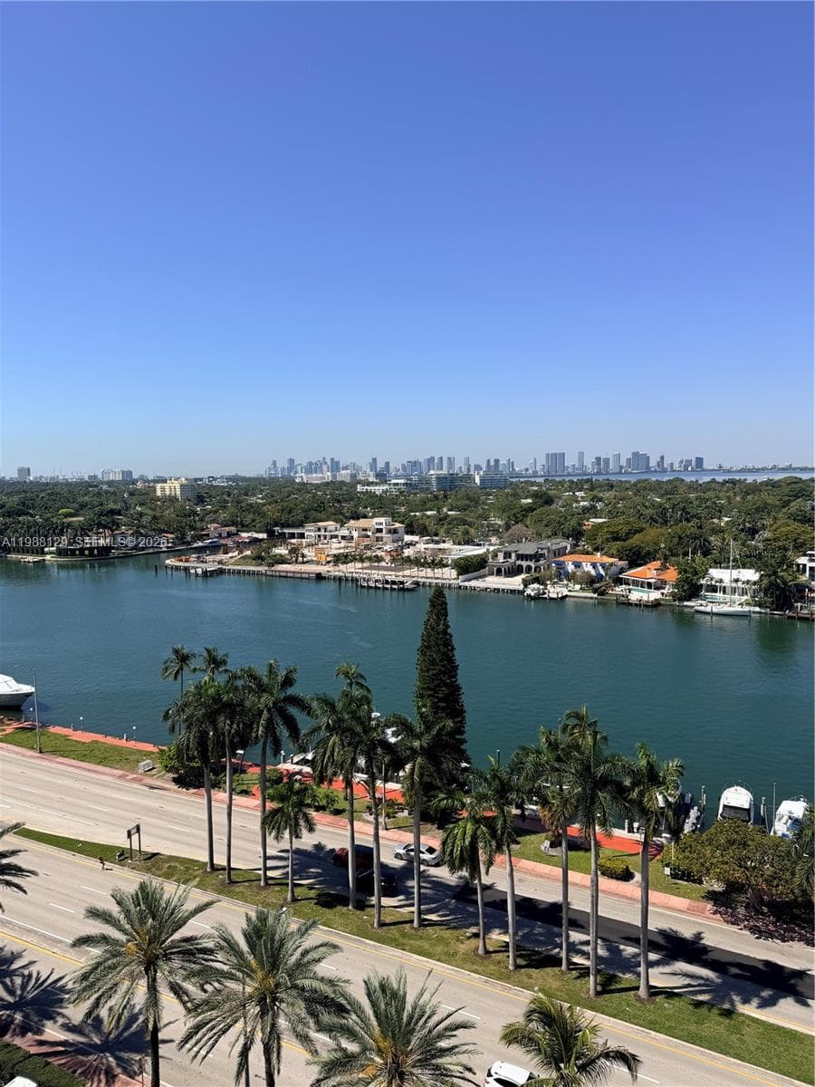 A11988129 — Miami Beach — 3