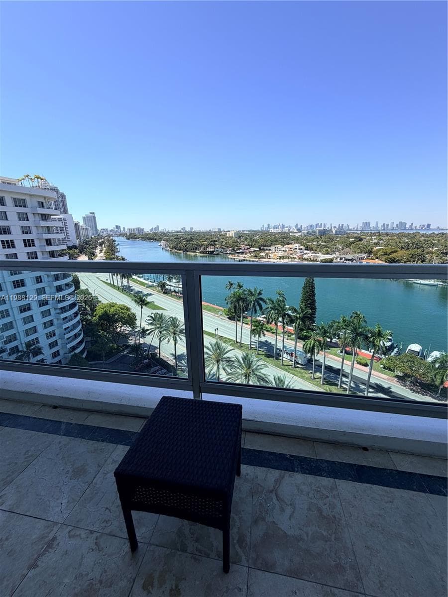 A11988129 — Miami Beach — 5