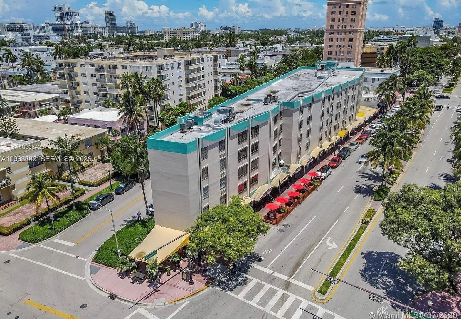 A11988142 — Miami Beach — 14