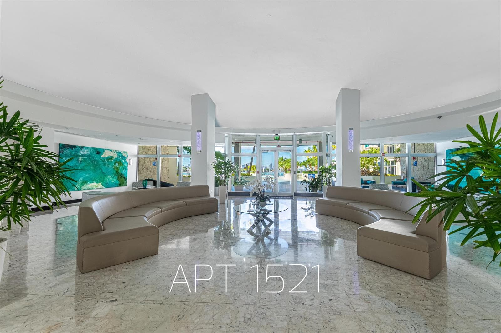 B26005979 — Miami Beach — 27