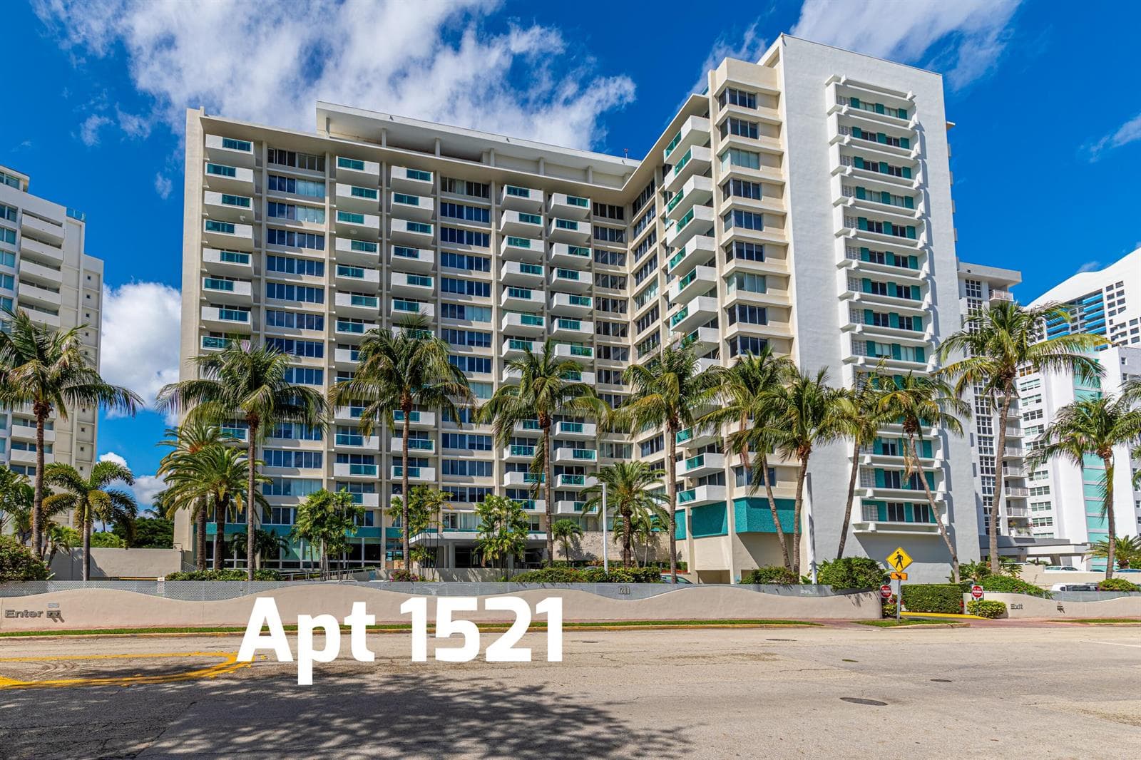B26005979 — Miami Beach — 21