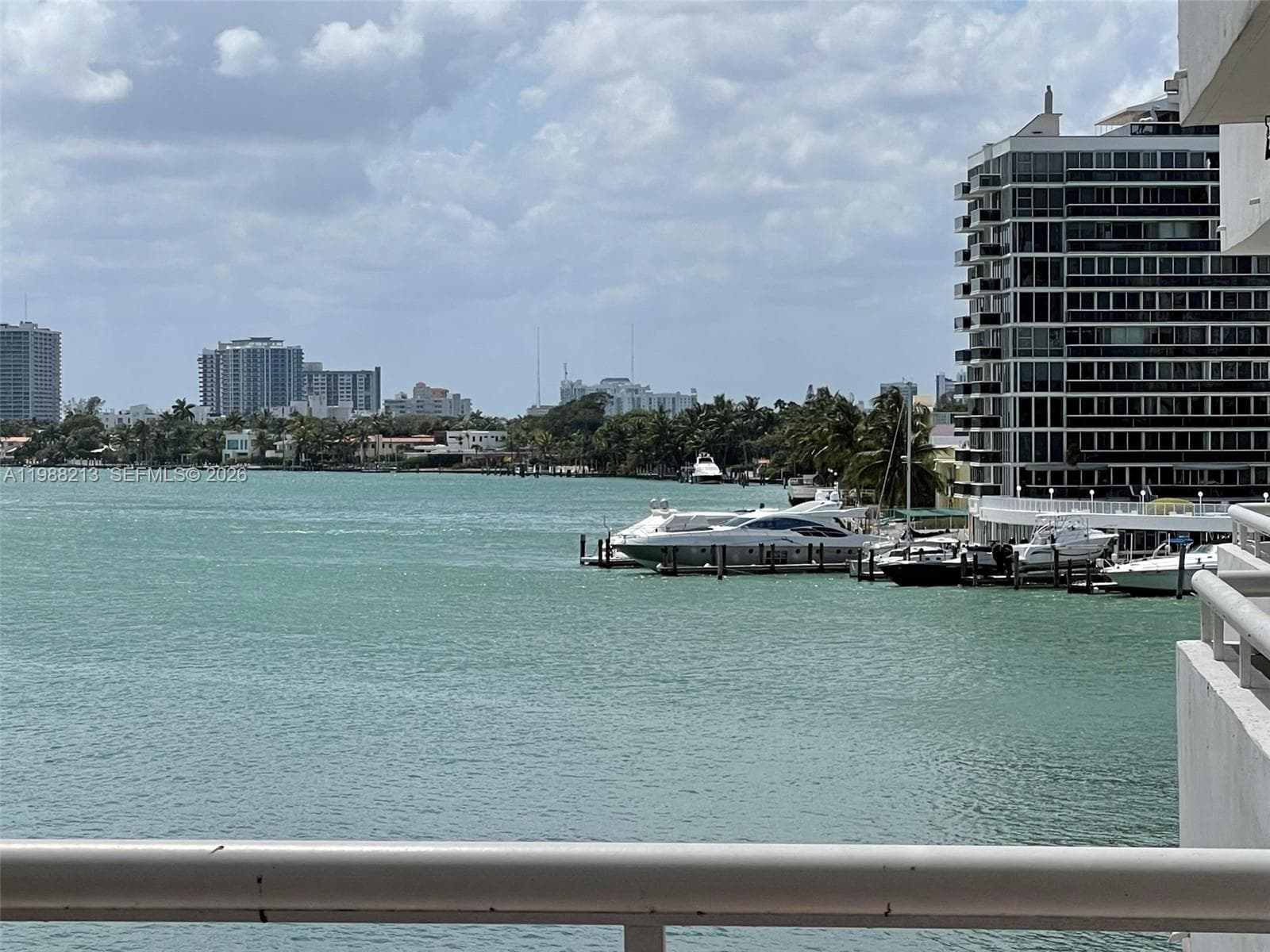 A11988213 — Miami Beach — 13