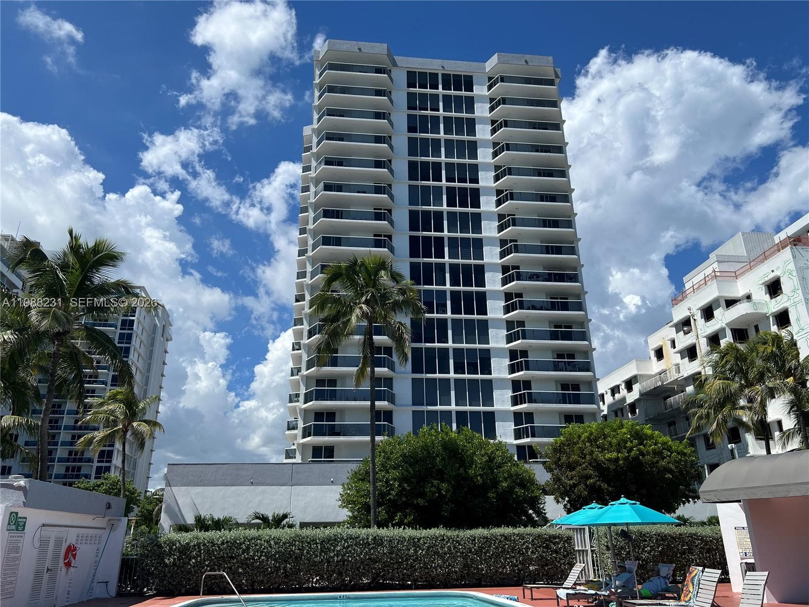 A11988231 — Miami Beach — 3