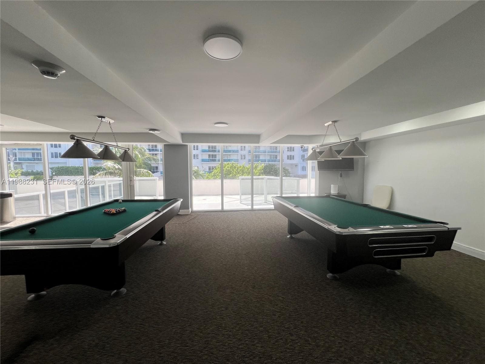A11988231 — Miami Beach — 32