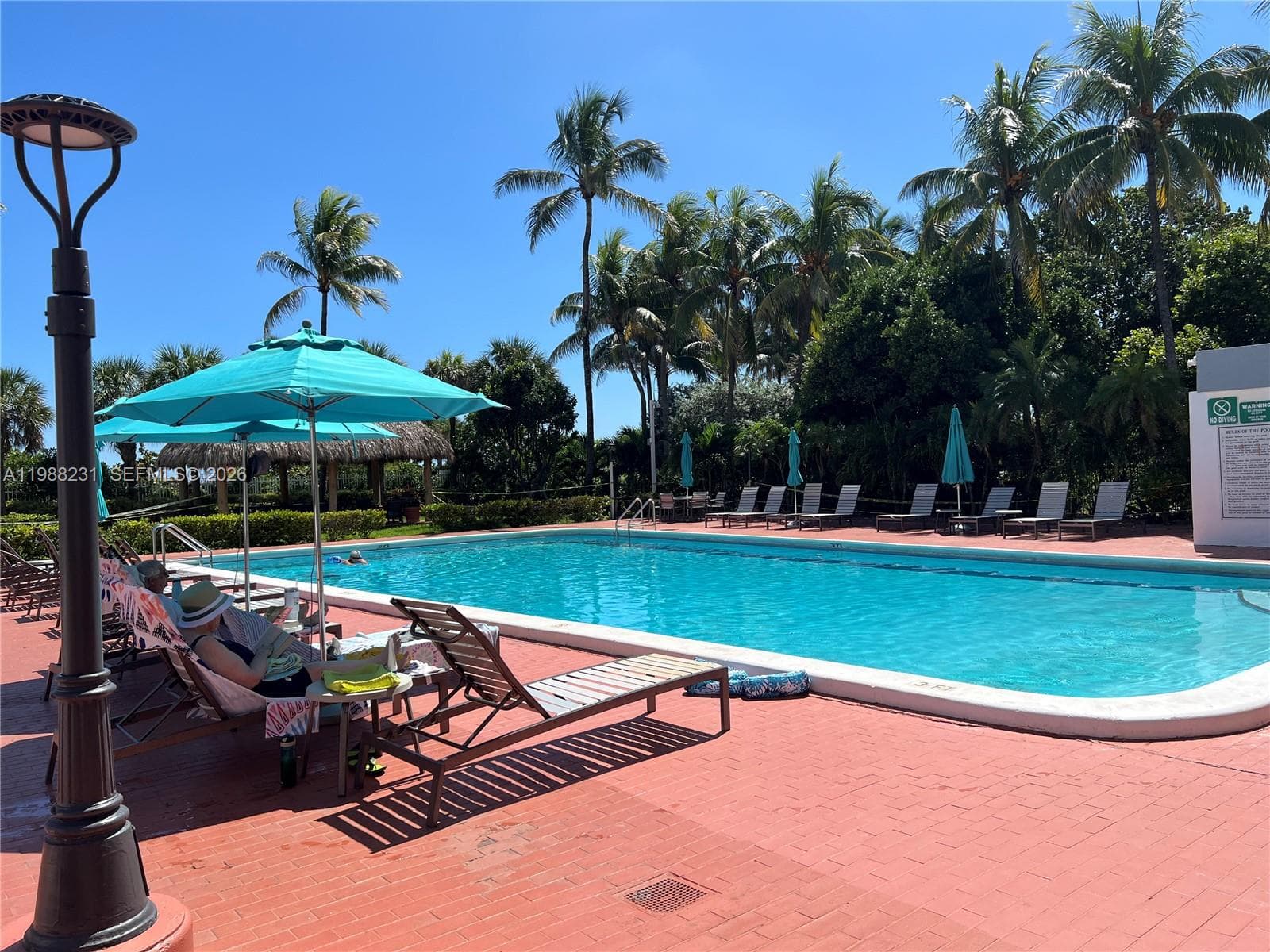 A11988231 — Miami Beach — 37