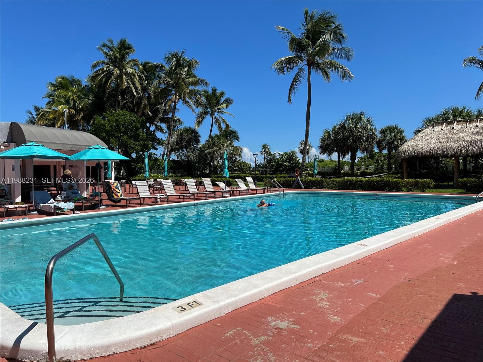 A11988231 — Miami Beach — 40