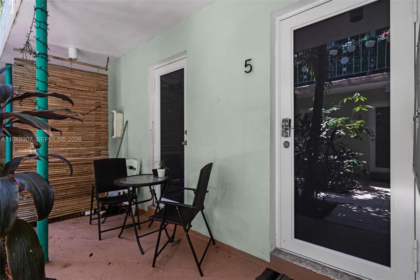 A11988307 — Miami Beach — 27