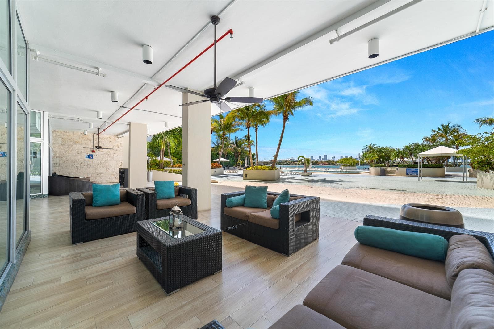 B26006179 — Miami Beach — 46