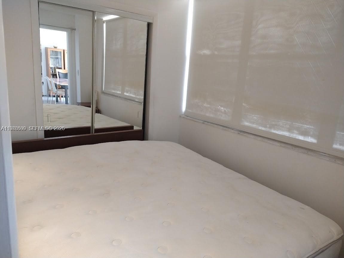 A11988609 — Miami Beach — 9