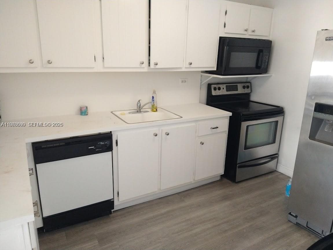 A11988609 — Miami Beach — 15
