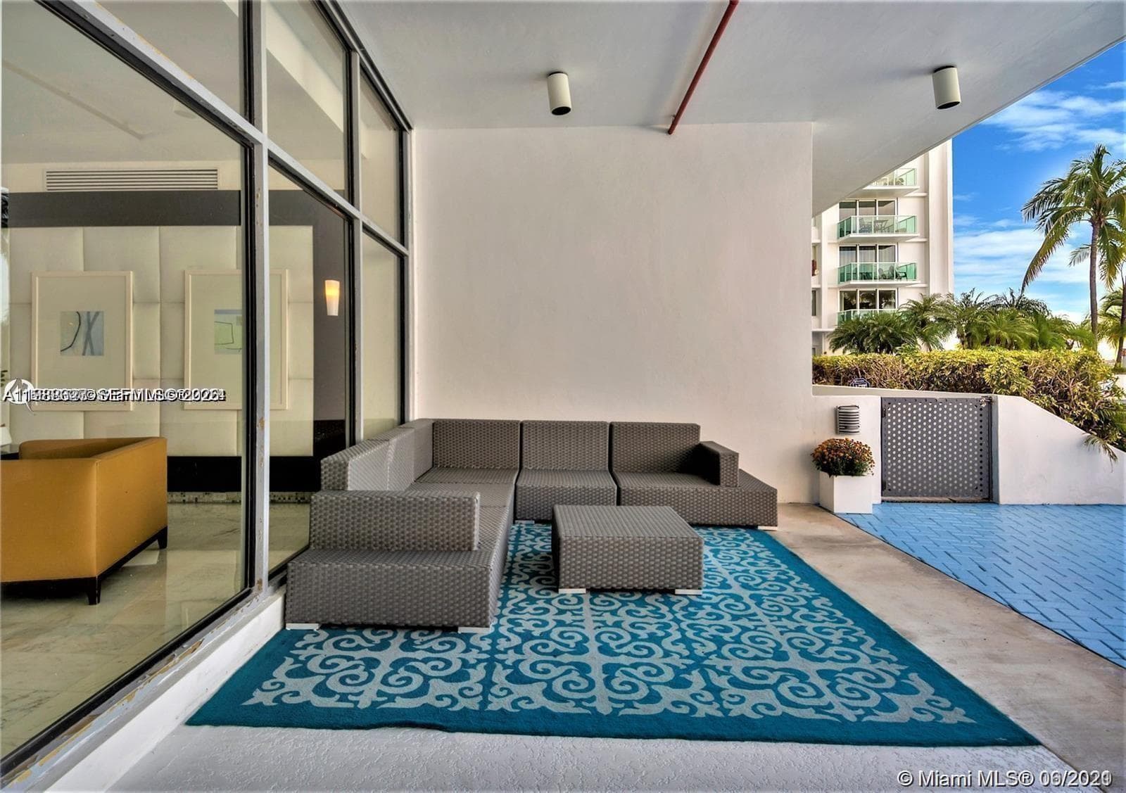 A11988627 — Miami Beach — 23