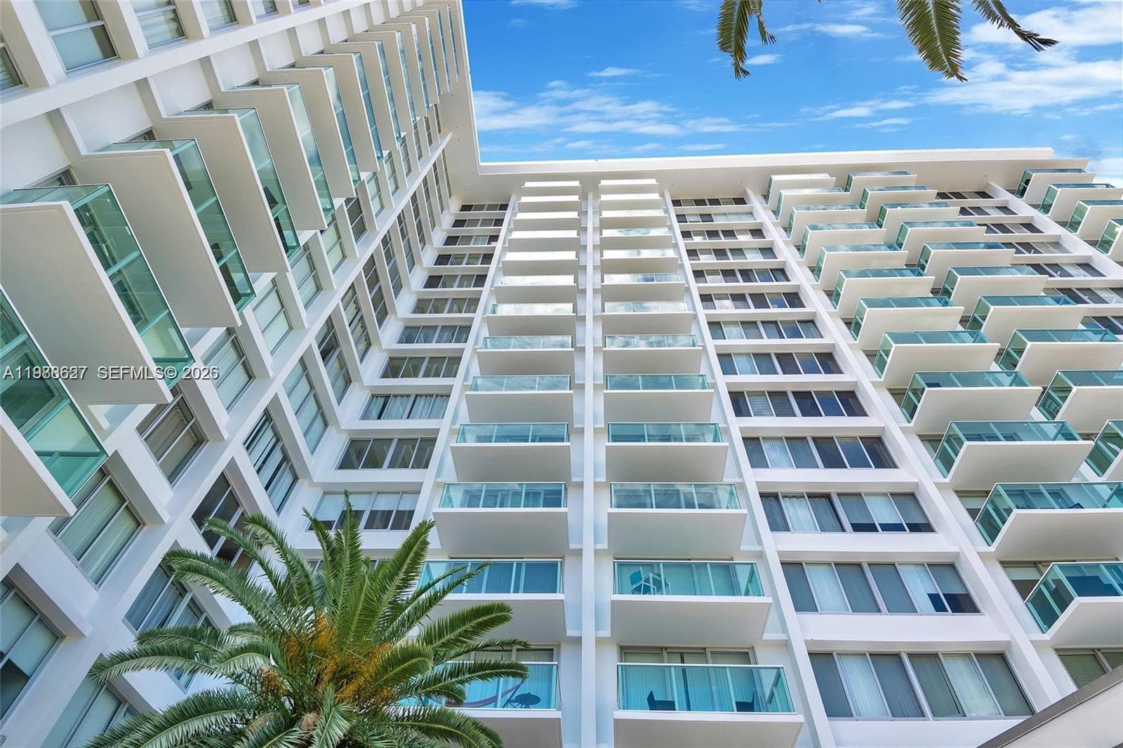 A11988627 — Miami Beach — 30