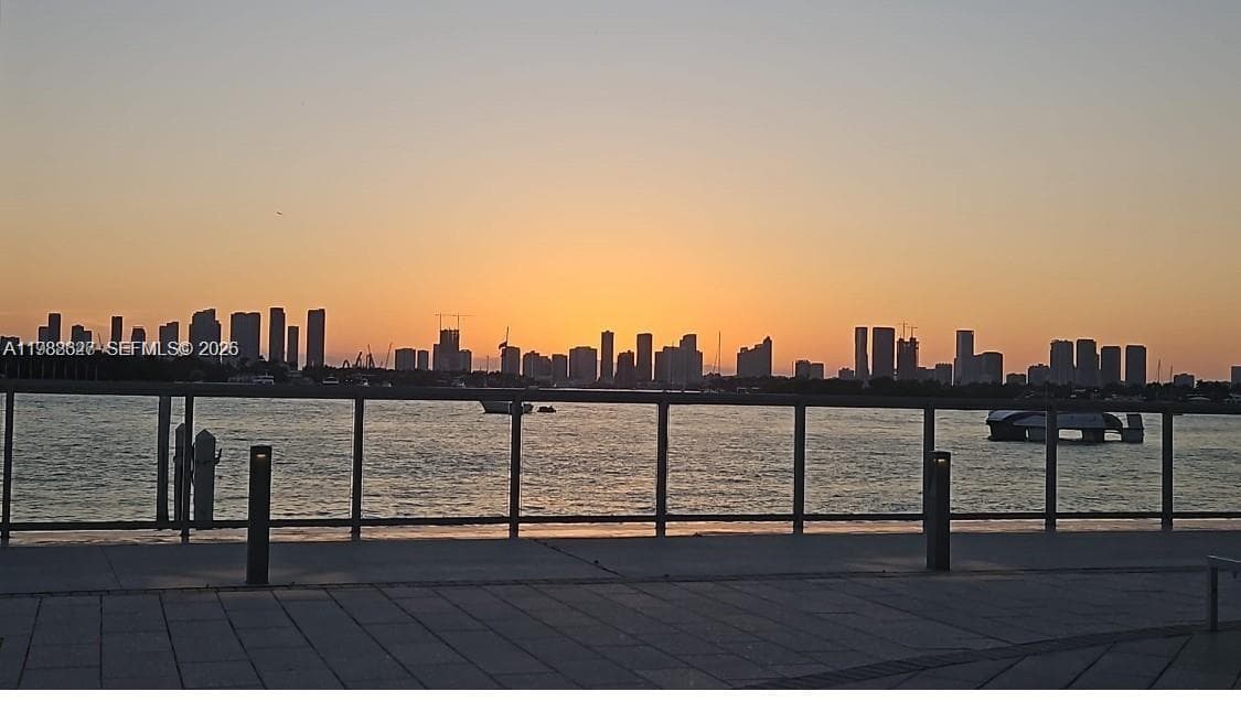 A11988627 — Miami Beach — 39