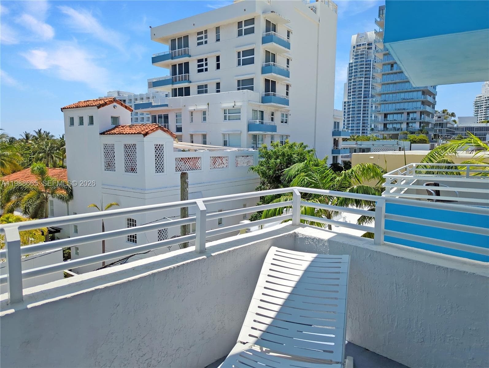 A11988665 — Miami Beach — 10