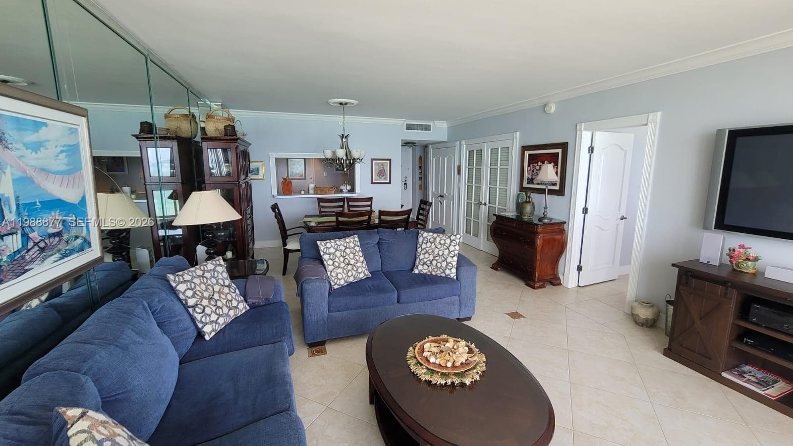 A11988877 — Miami Beach — 9