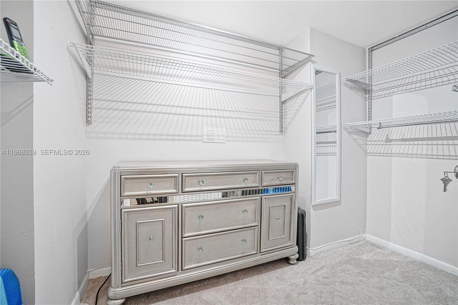 A11988939 — Miami Beach — 16