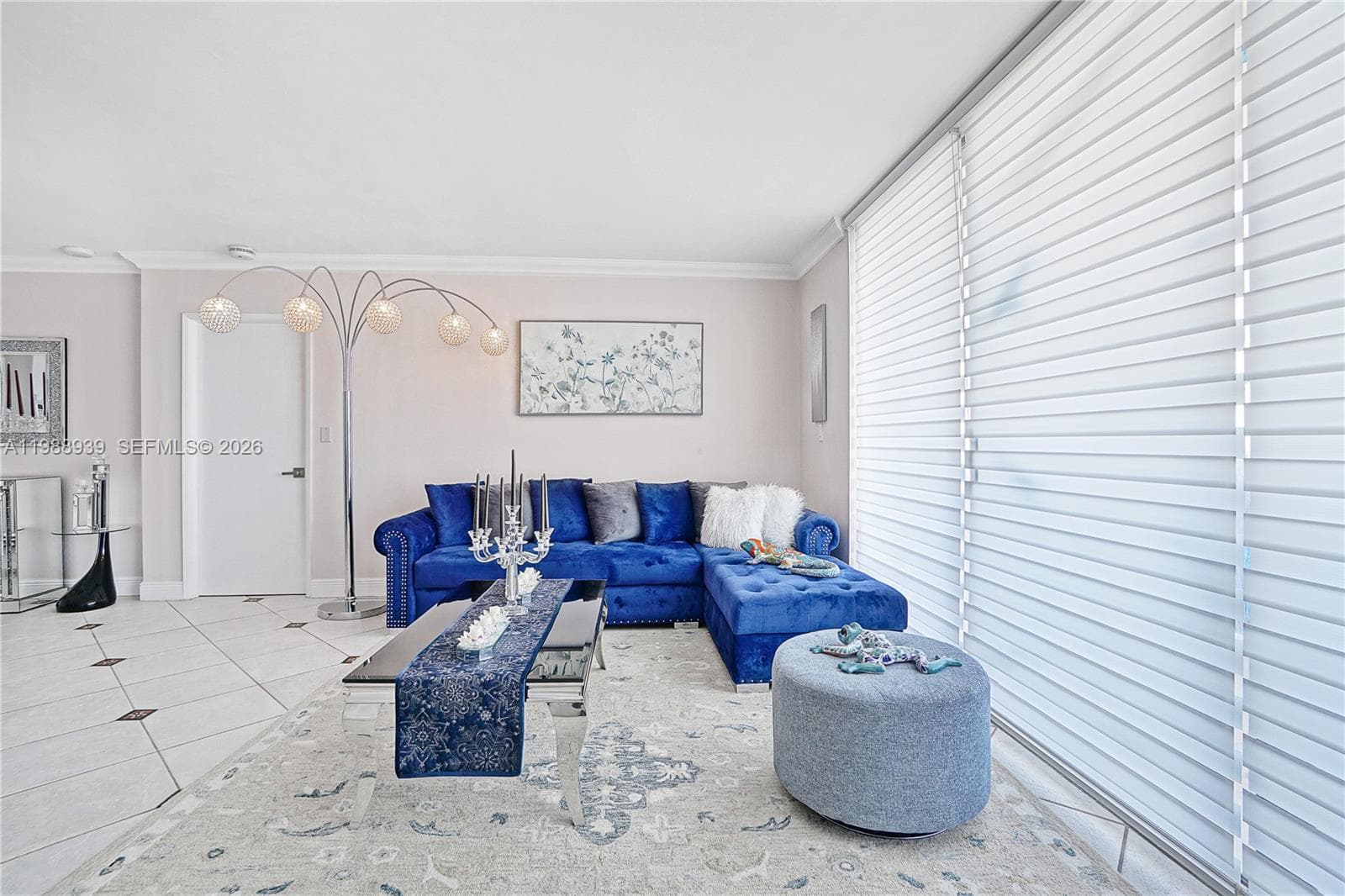 A11988939 — Miami Beach — 7