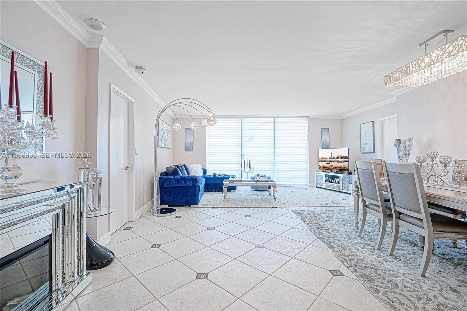 A11988939 — Miami Beach — 8