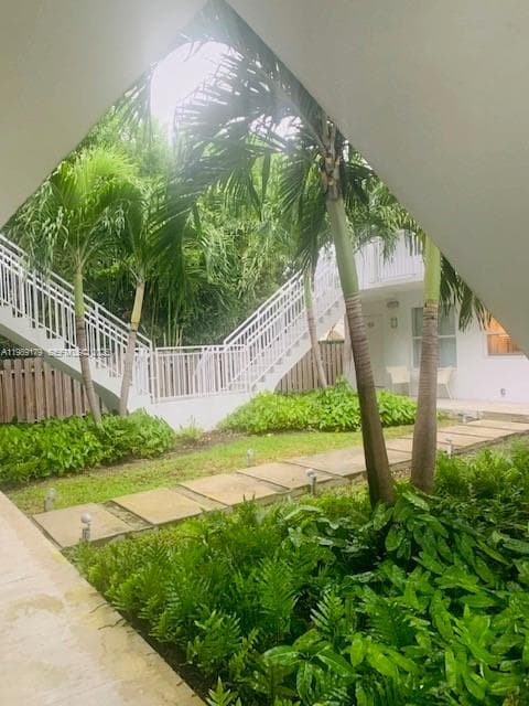 A11989179 — Miami Beach — 22