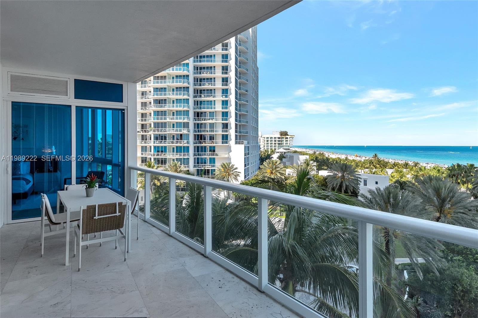 A11989222 — Miami Beach — 38