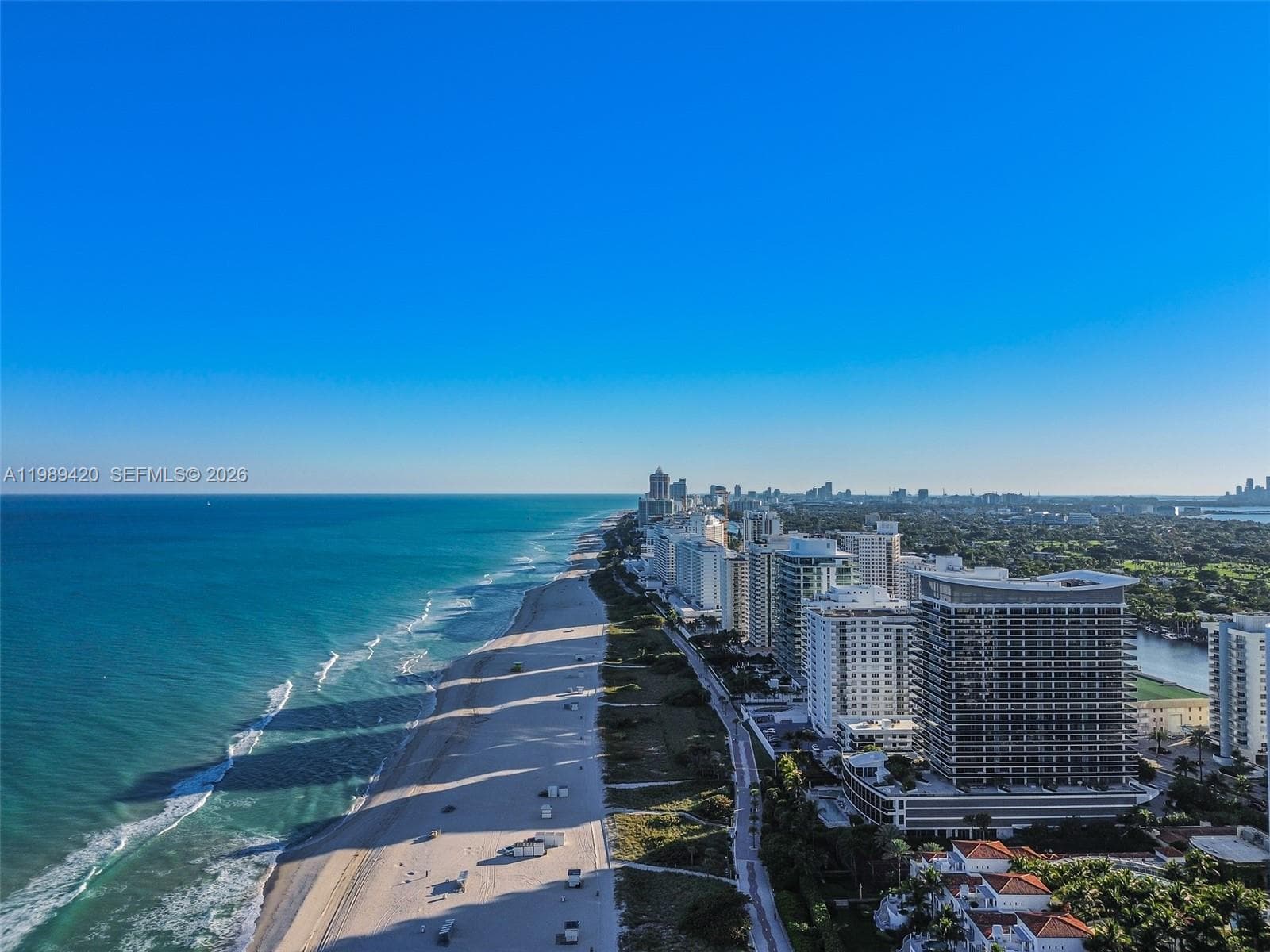 A11989420 — Miami Beach — 27