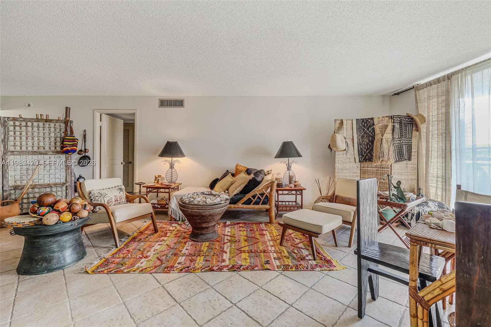 A11989420 — Miami Beach — 7
