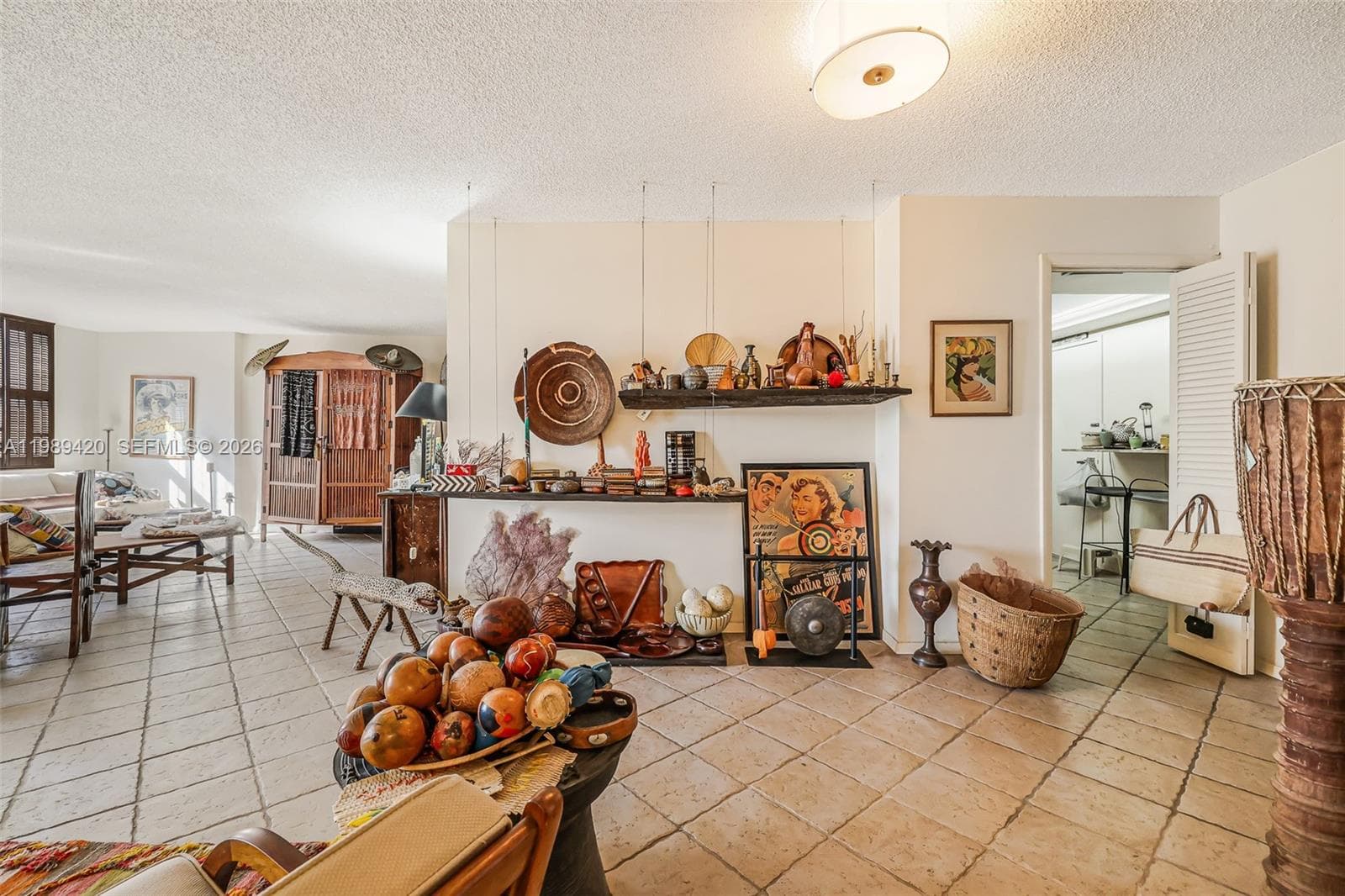 A11989420 — Miami Beach — 9