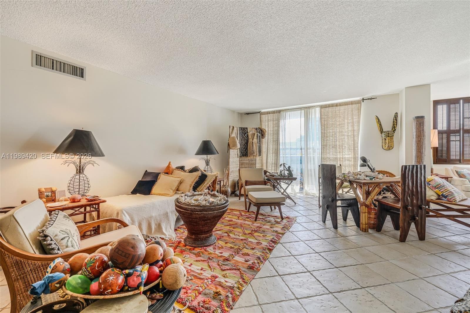 A11989420 — Miami Beach — 8