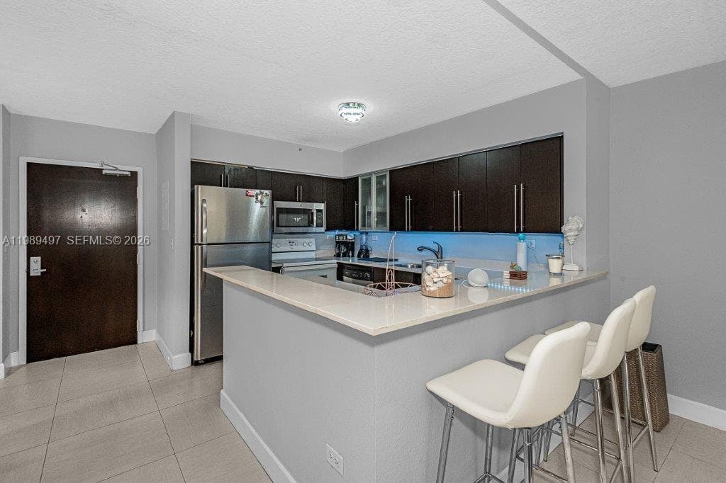 A11989497 — Miami Beach — 20
