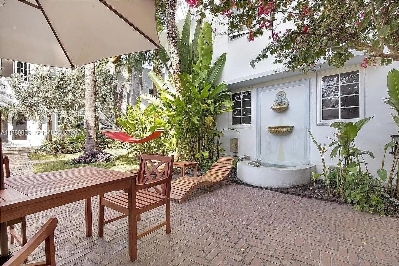 A11989659 — Miami Beach — 3
