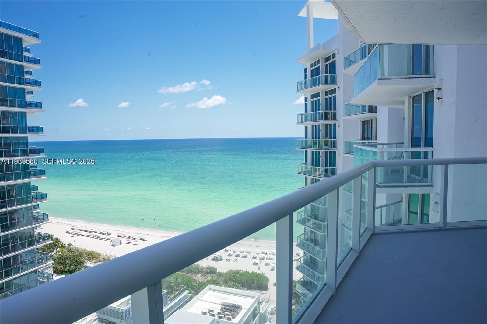 A11989680 — Miami Beach