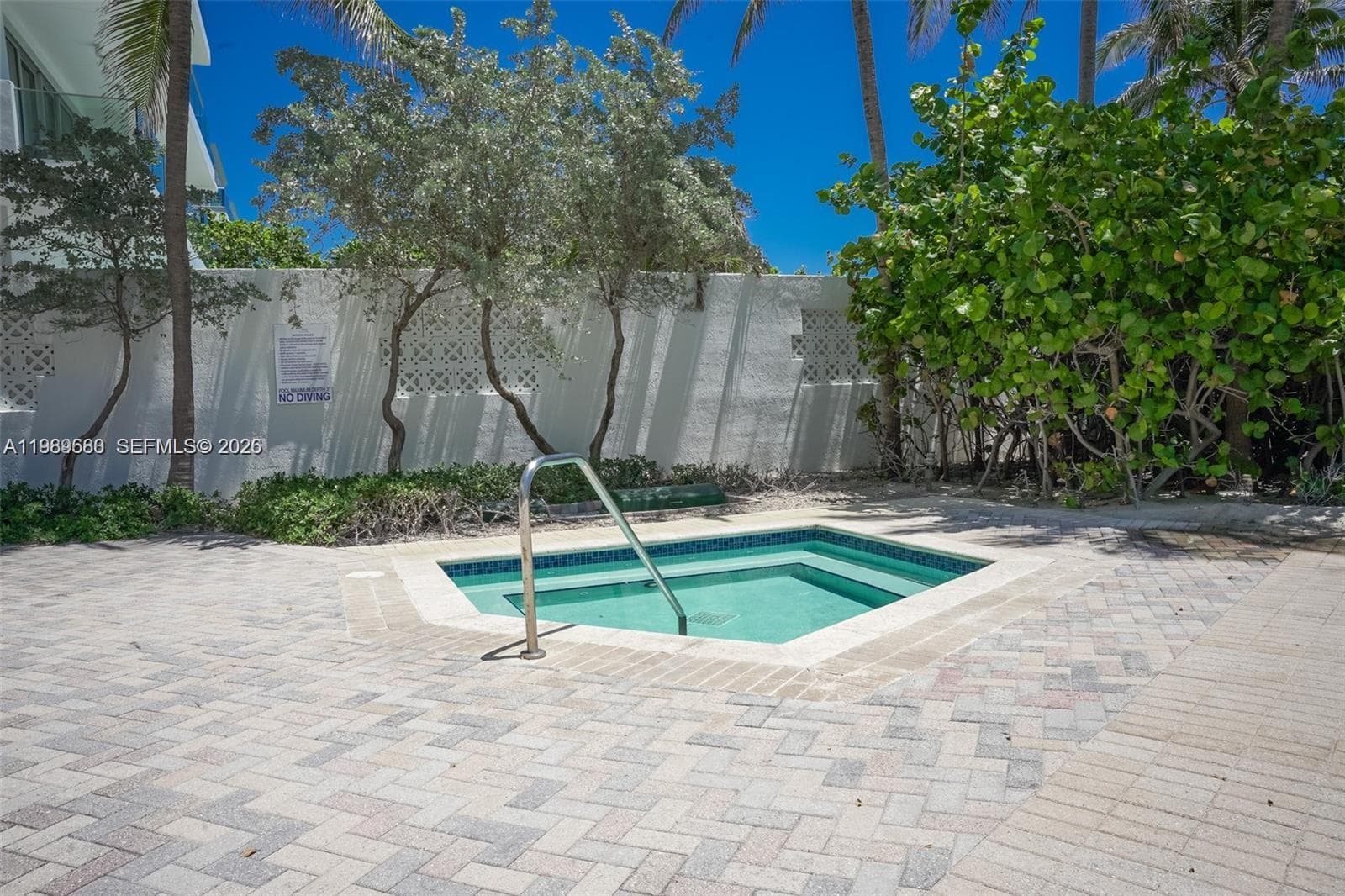 A11989680 — Miami Beach — 21