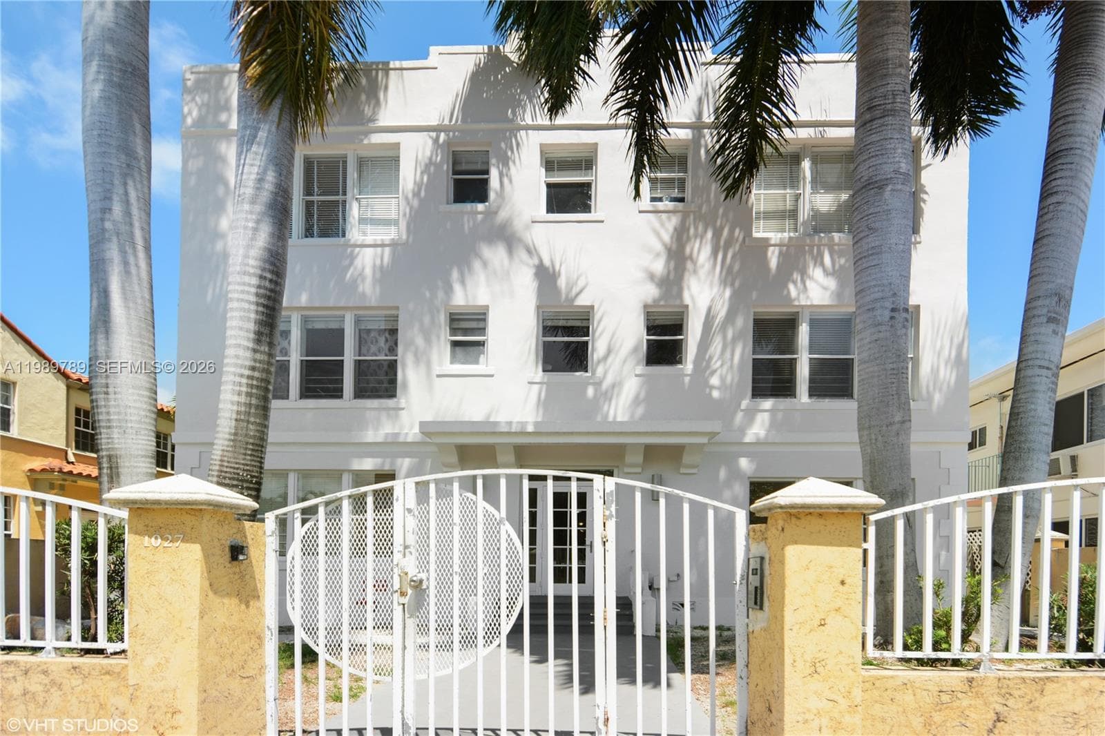 A11989789 — Miami Beach — 14