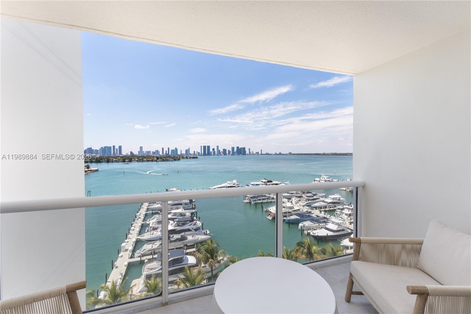 A11989884 — Miami Beach — 43