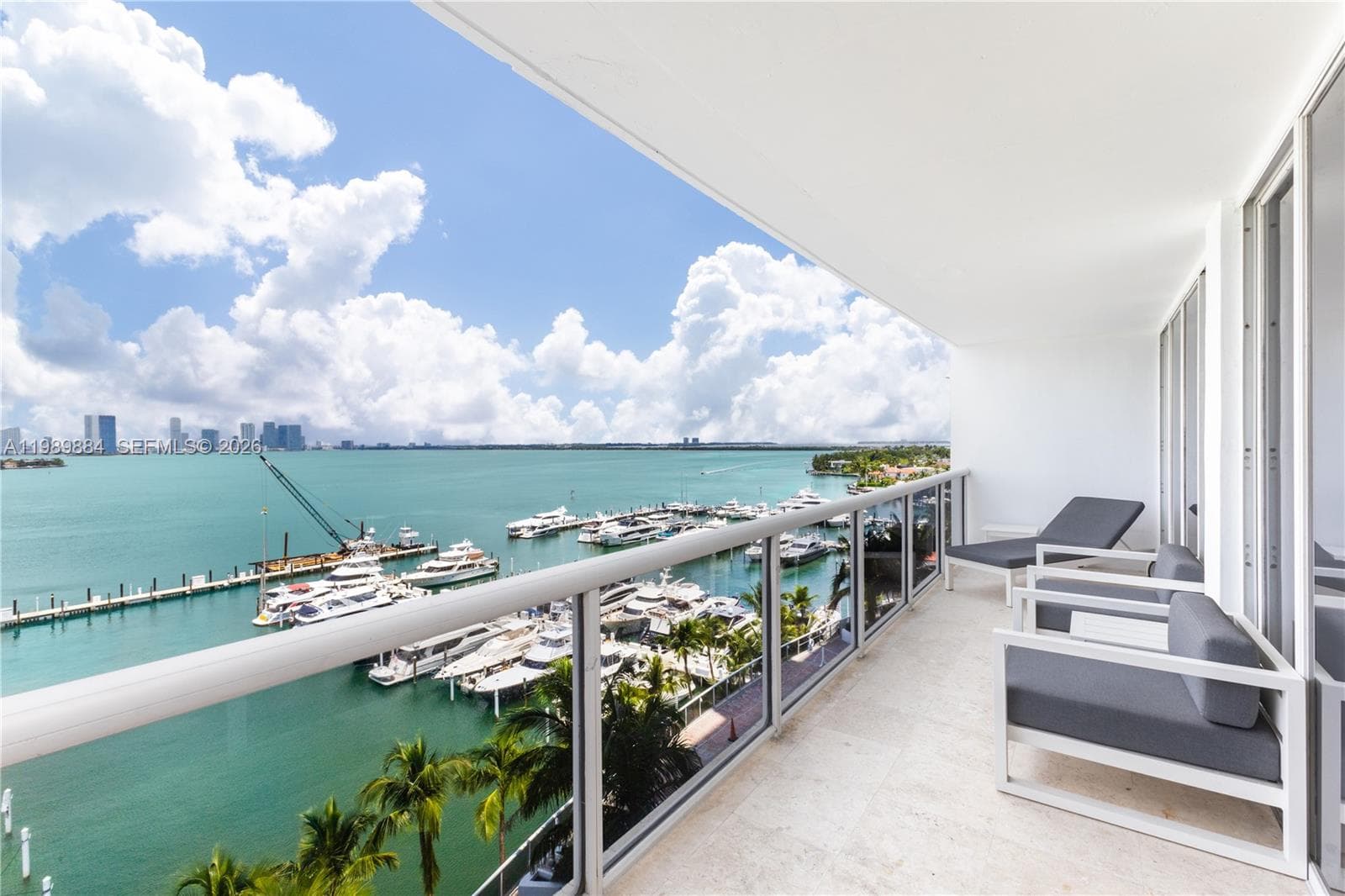 A11989884 — Miami Beach — 22