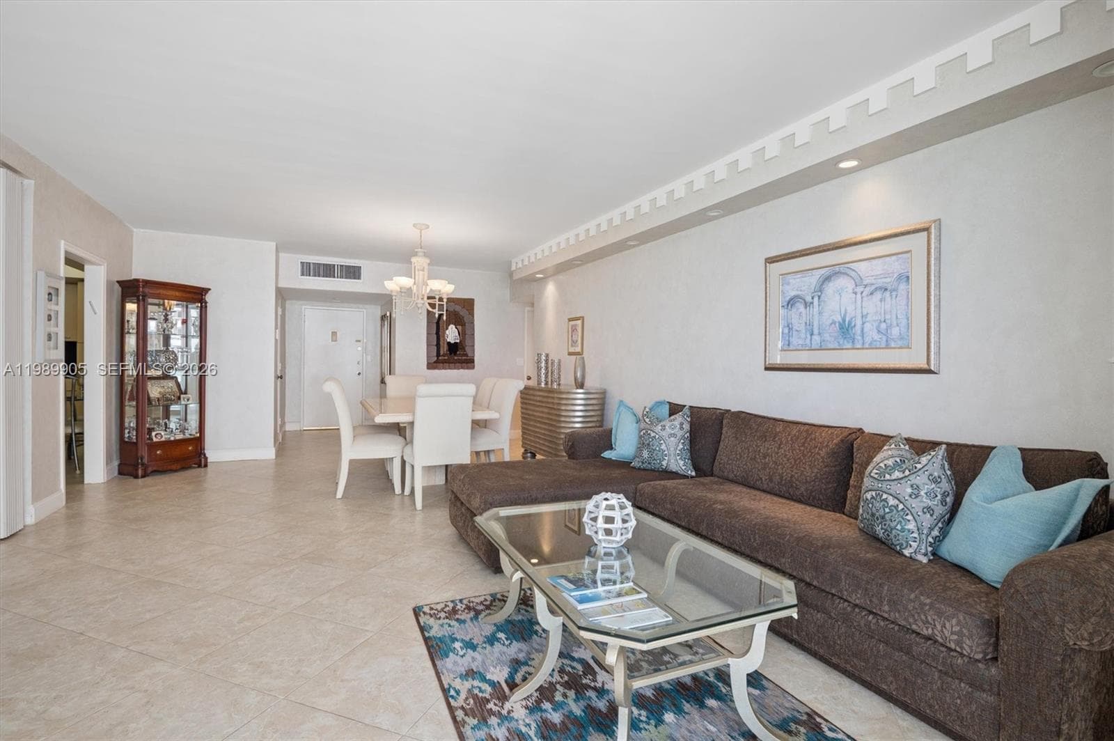 A11989905 — Miami Beach — 12