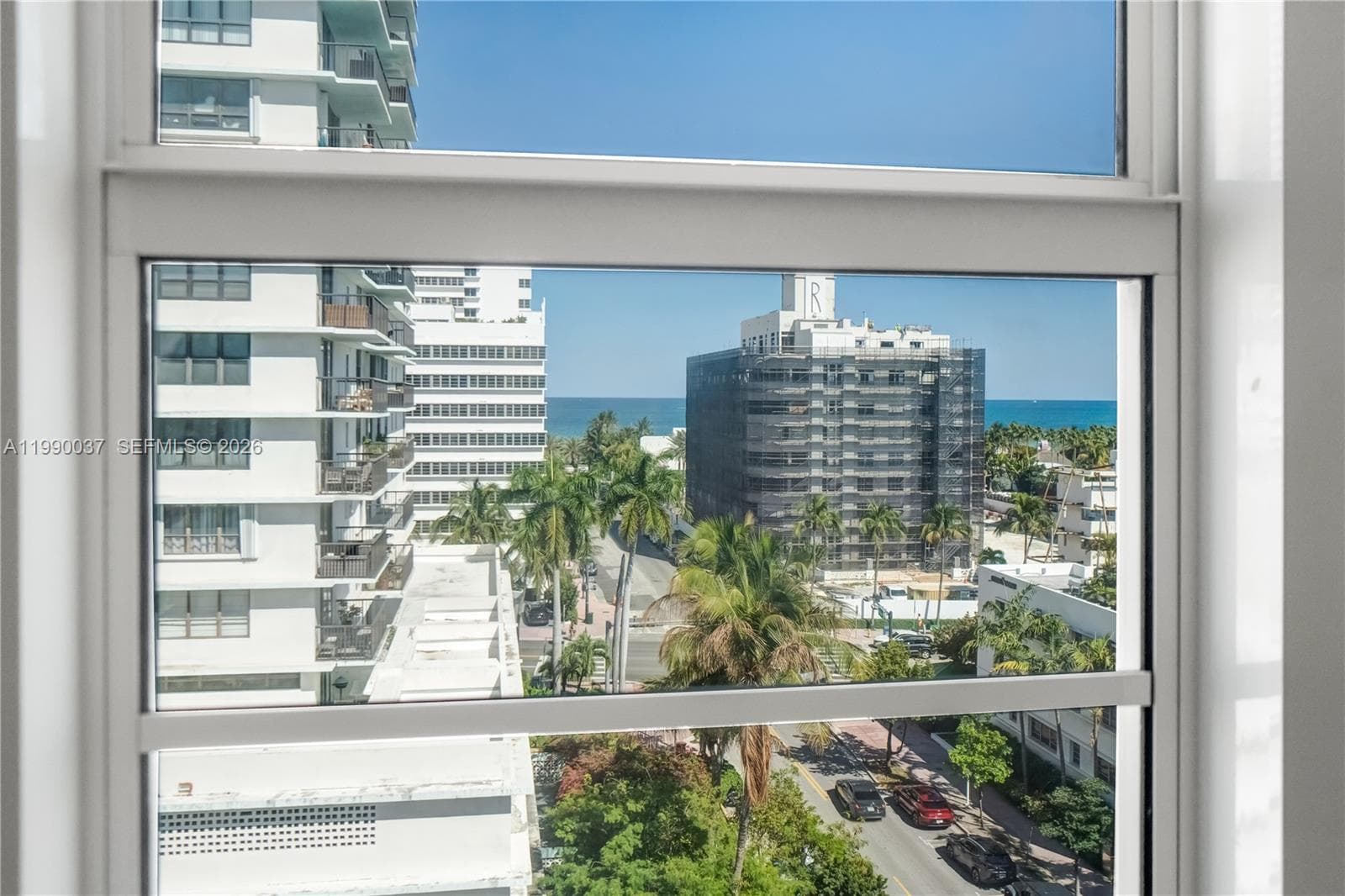 A11990037 — Miami Beach — 36