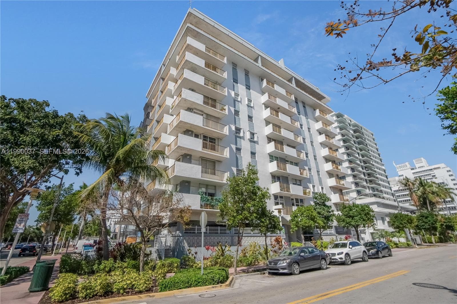 A11990037 — Miami Beach