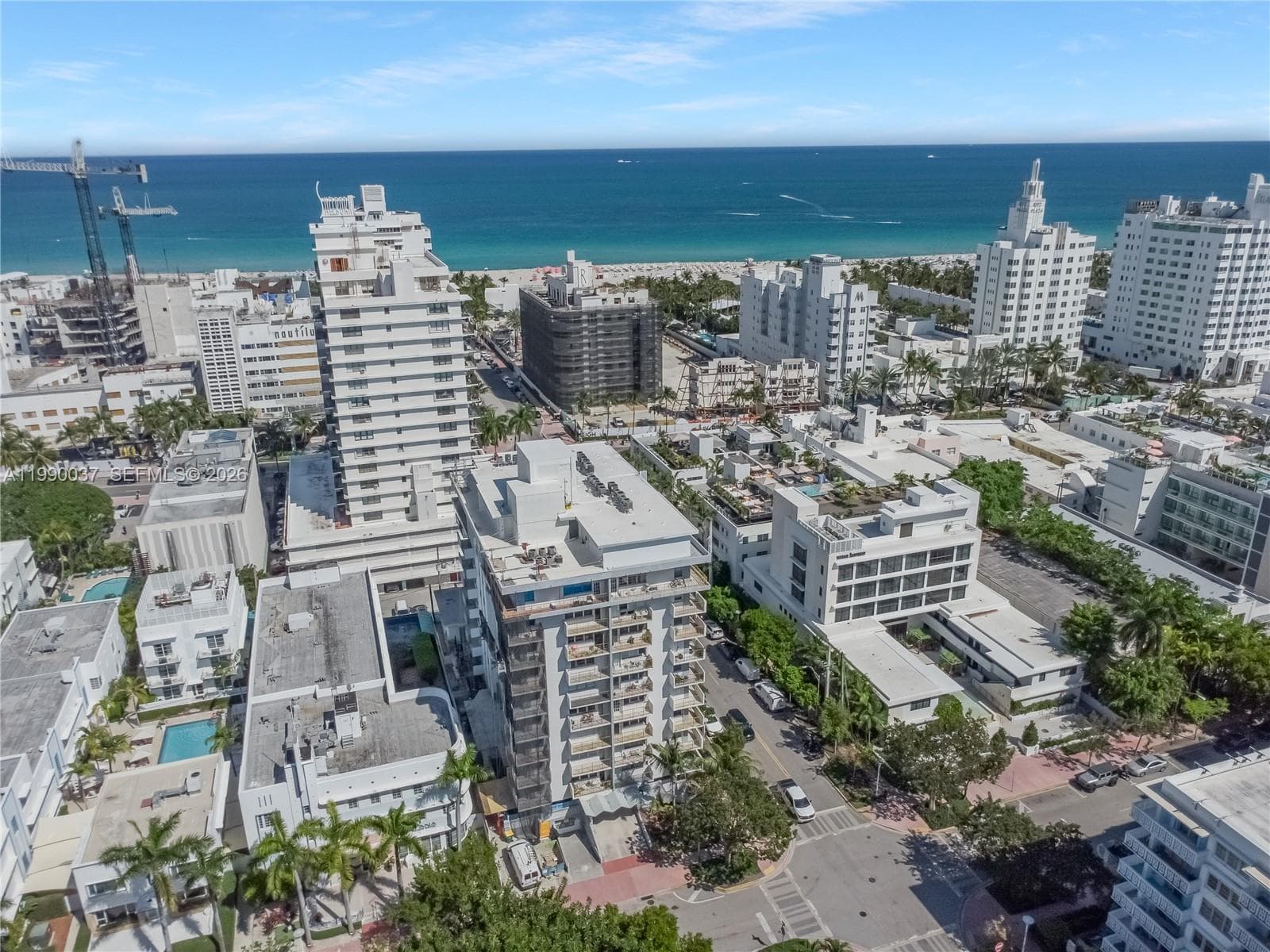 A11990037 — Miami Beach — 30