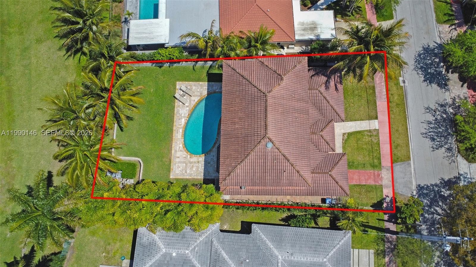 A11990146 — Miami Beach — 16