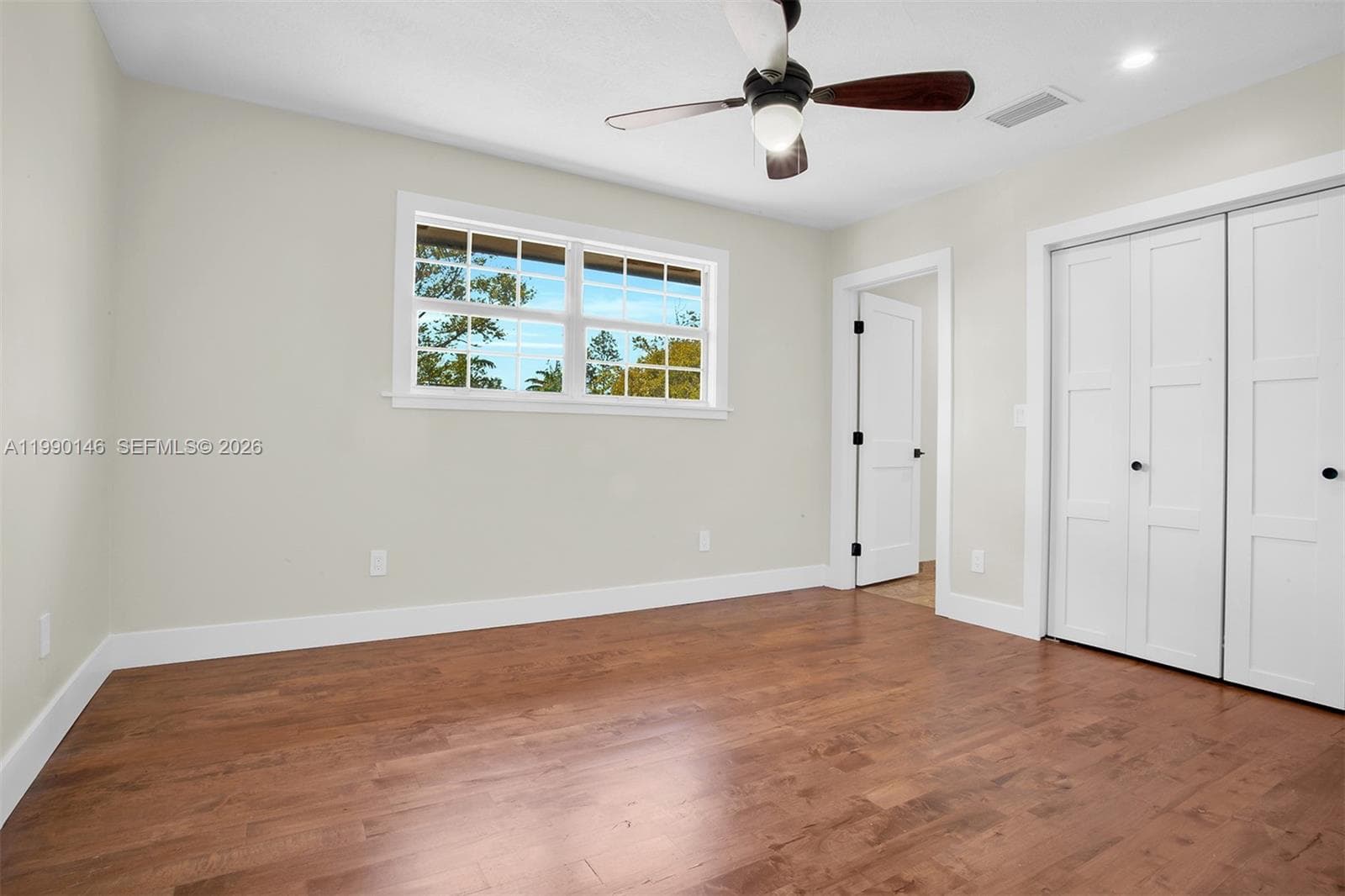 A11990146 — Miami Beach — 3
