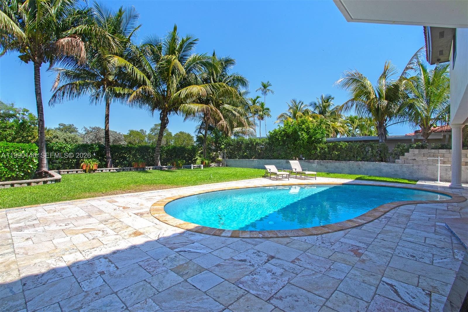 A11990146 — Miami Beach — 4