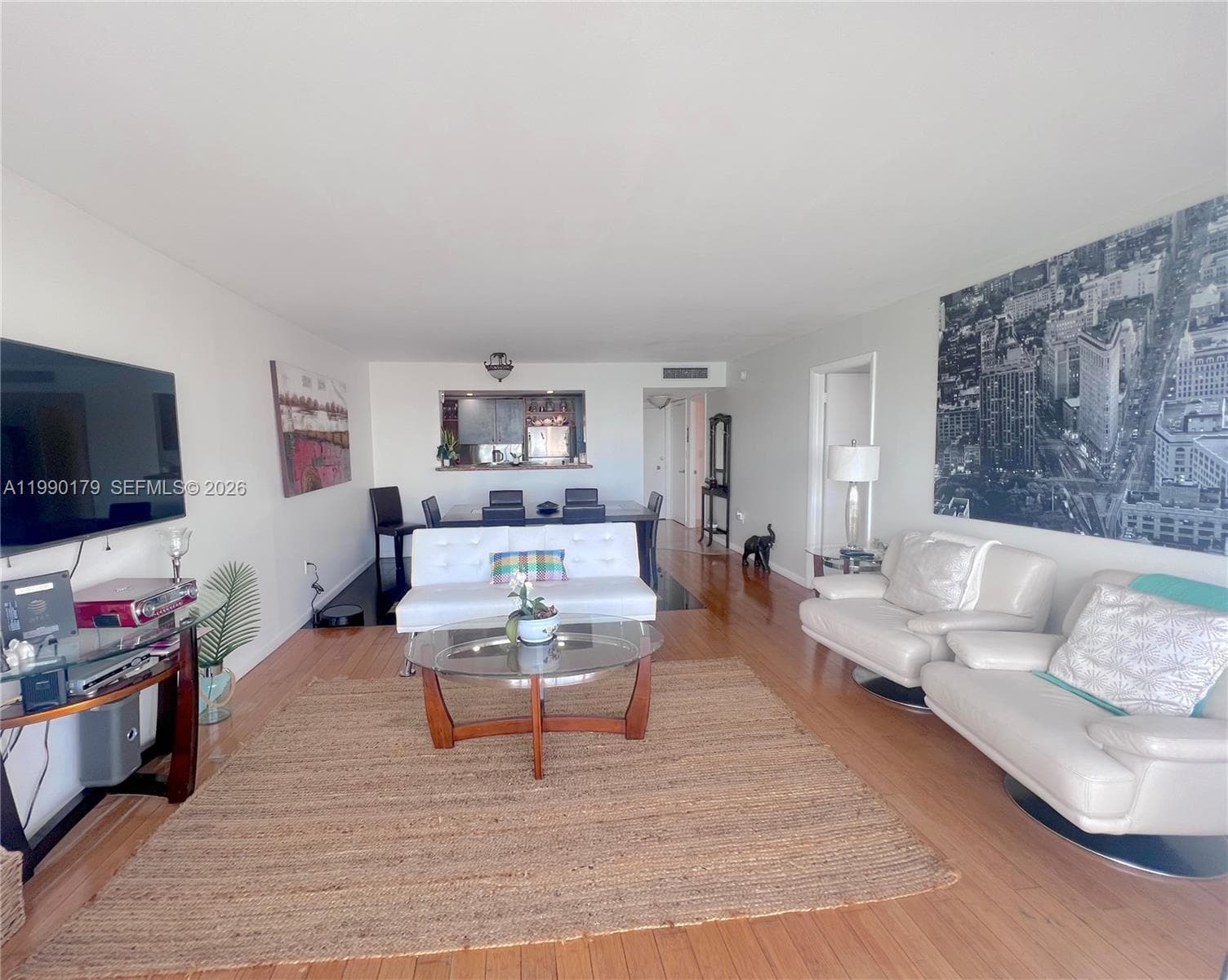 A11990179 — Miami Beach — 14