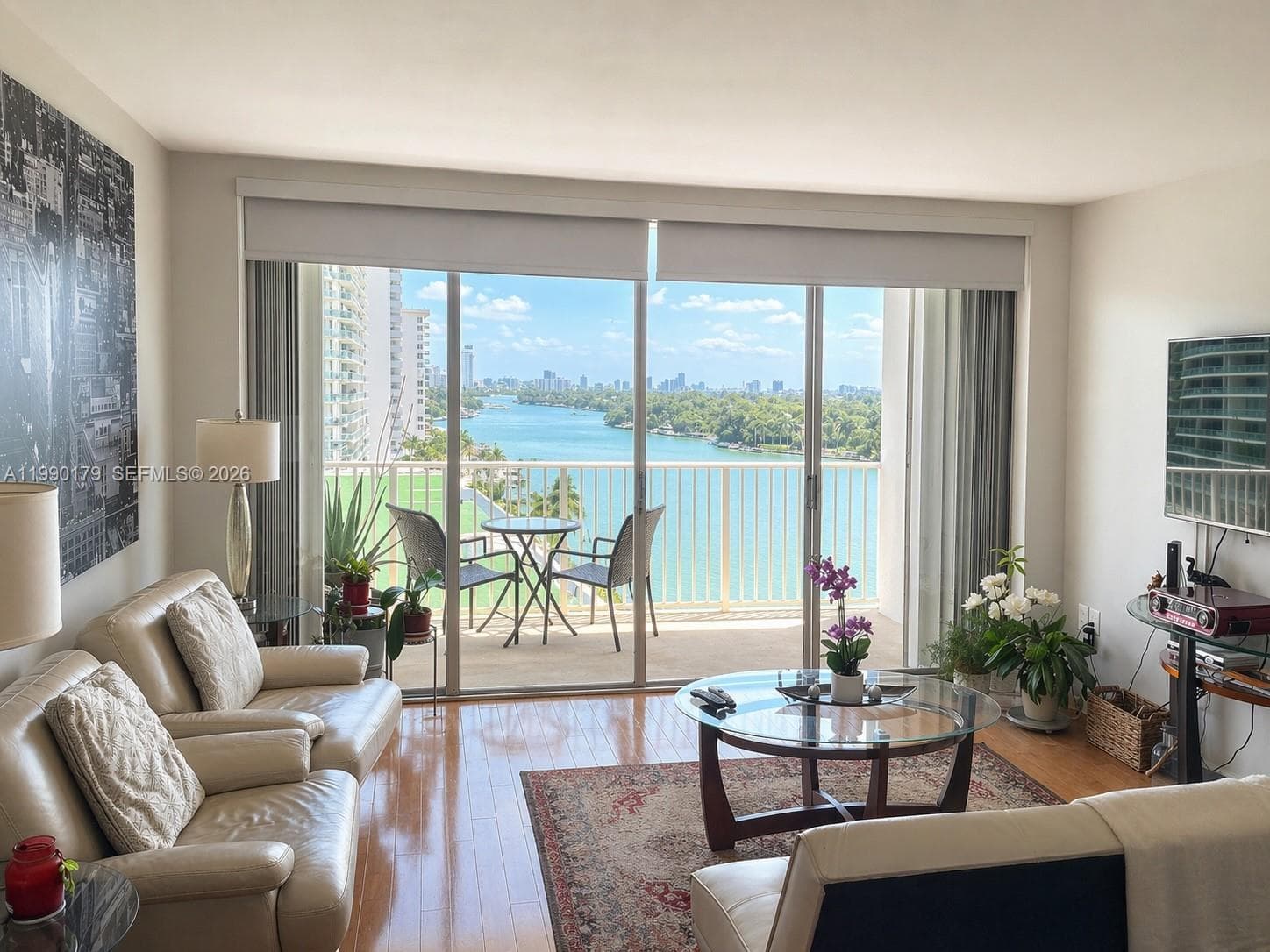 A11990179 — Miami Beach — 11