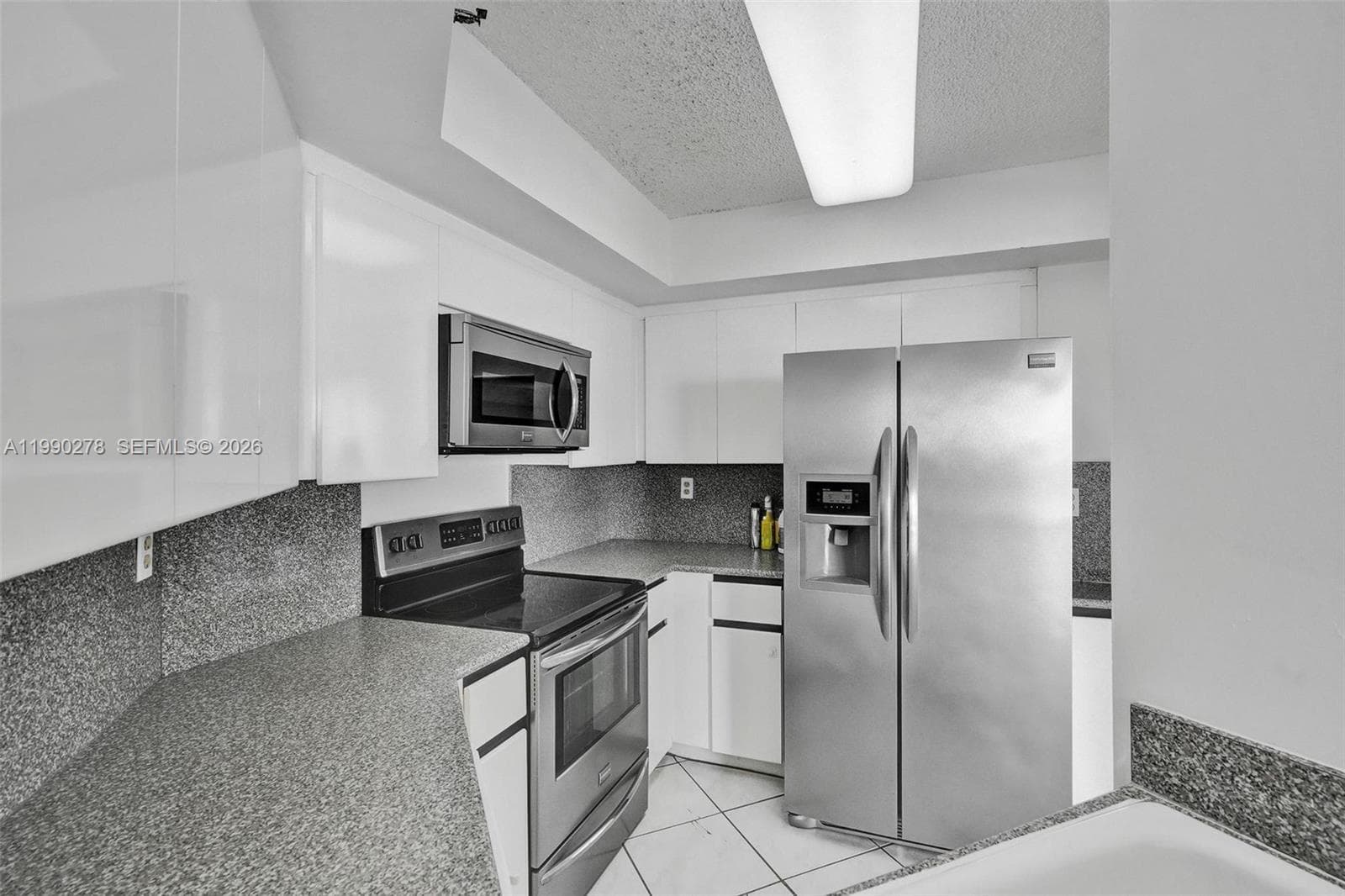 A11990278 — Miami Beach — 21